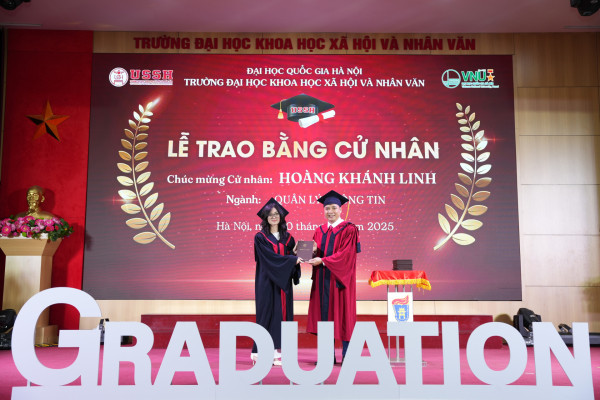 🎓 CHÚC MỪNG 103 TÂN CỬ NHÂN NGÀNH QUẢN LÝ THÔNG TIN & THÔNG TIN - THƯ VIỆN KHÓA 66!