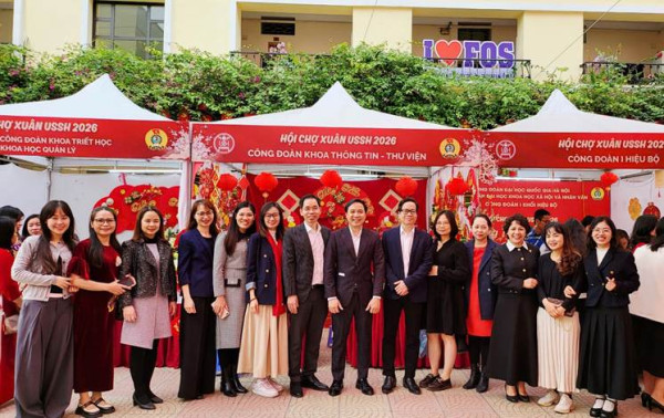 Hội chợ xuân VNU-USSH 2026: Không gian giao thoa văn hóa, kết nối truyền thống và hiện đại
