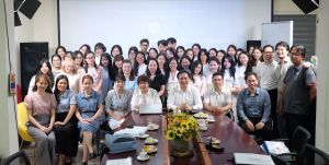 Khoa Quản trị thông tin tổ chức Lễ bảo vệ khóa luận tốt nghiệp cho sinh viên QH-2022-X