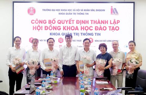 Công bố Quyết định thành lập Hội đồng Khoa học và Đào tạo khoa Quản trị Thông tin nhiệm kỳ 2025–2030