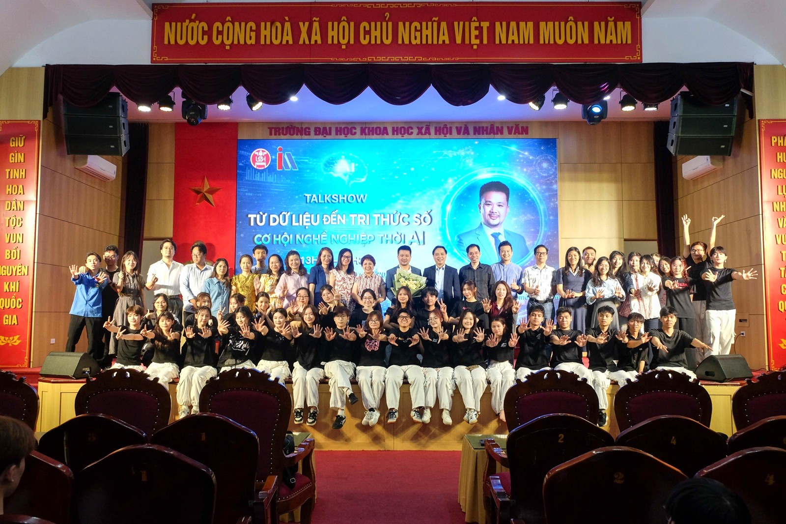 Gợi mở hướng đi nghề nghiệp mới cho sinh viên trong kỷ nguyên AI