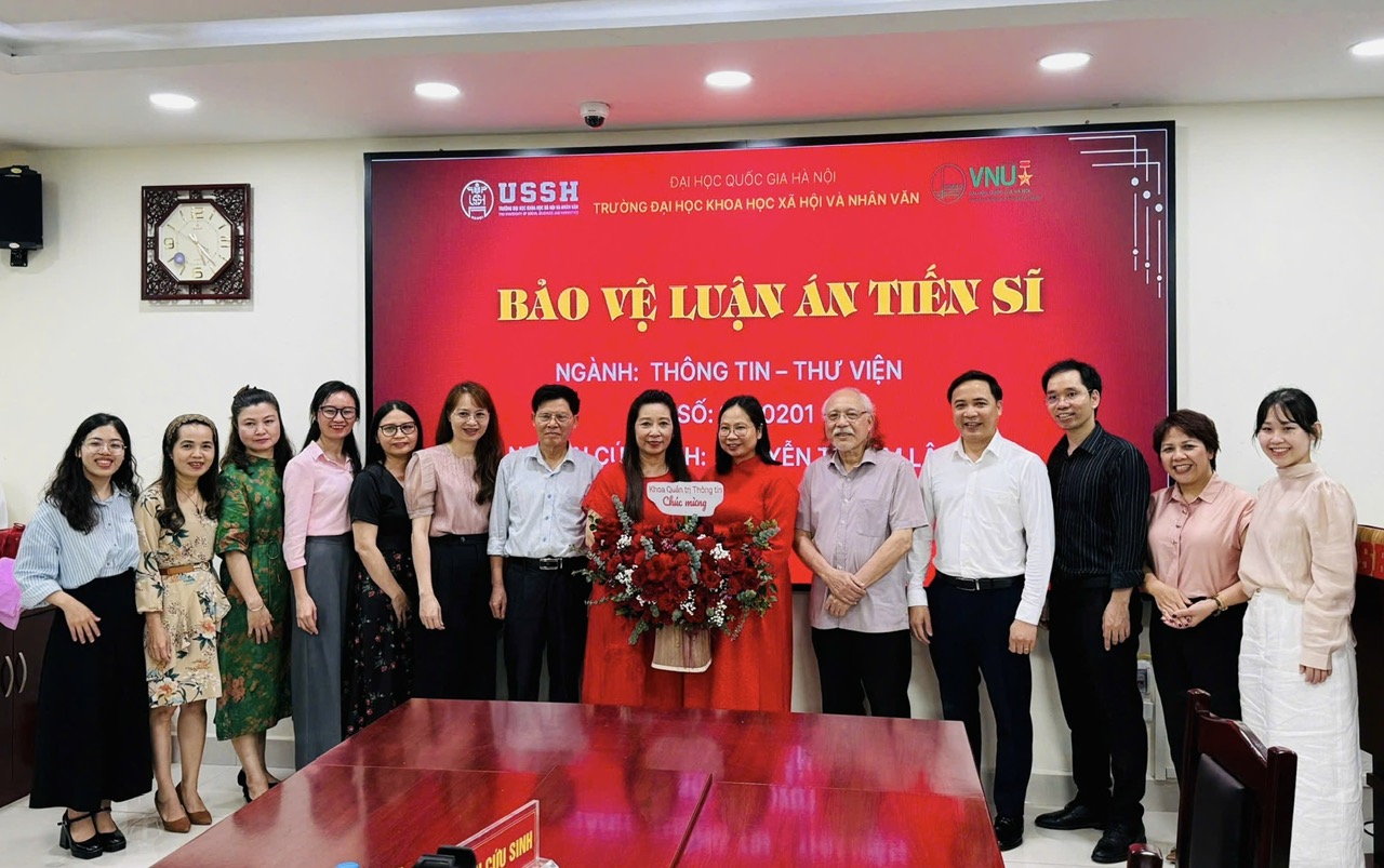 Nghiên cứu sinh Nguyễn Thị Kim Lân bảo vệ thành công luận án tiến sĩ chuyên ngành Khoa học Thông tin - Thư viện