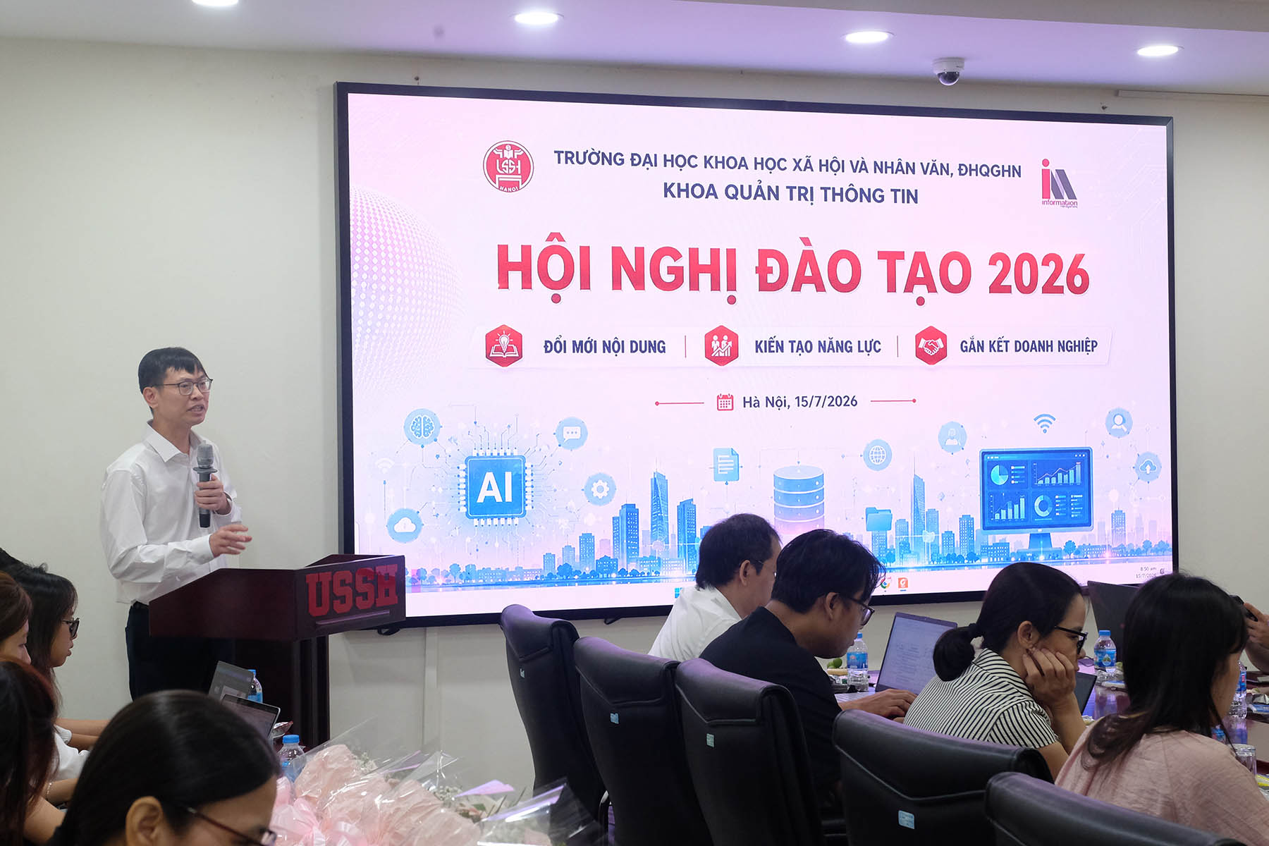 Hội nghị đào tạo năm 2026 Khoa Quản trị thông tin